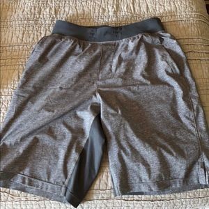 Lululemon T.H.E. THE 9” Linerless Short in grey